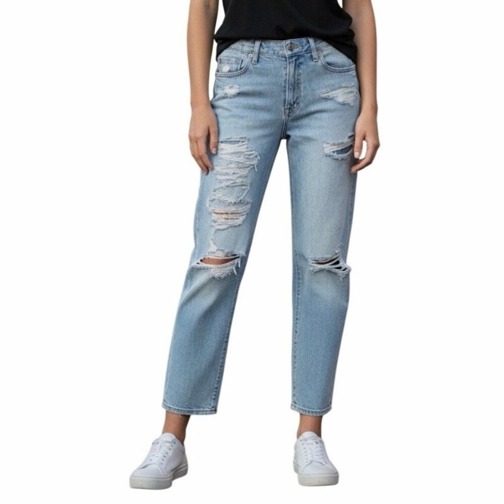 American Eagle Size 6 Stretch Distressed Jeans